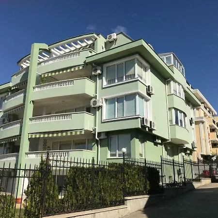 Едельвейс Апартаменты Apartamento Sveti Vlas