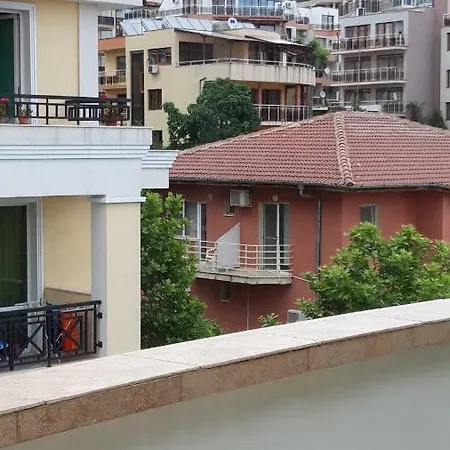 Apartamento Едельвейс Апартаменты *